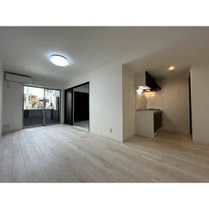 Room image 12