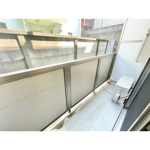 Room image 12