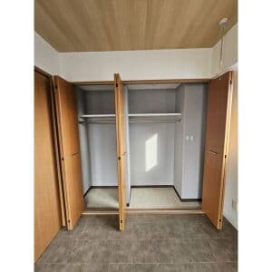 Room image 13