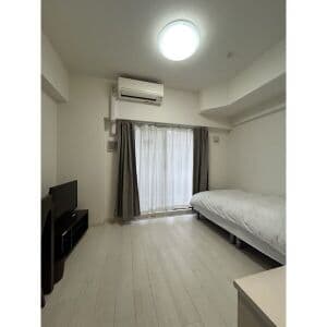 Room image 12