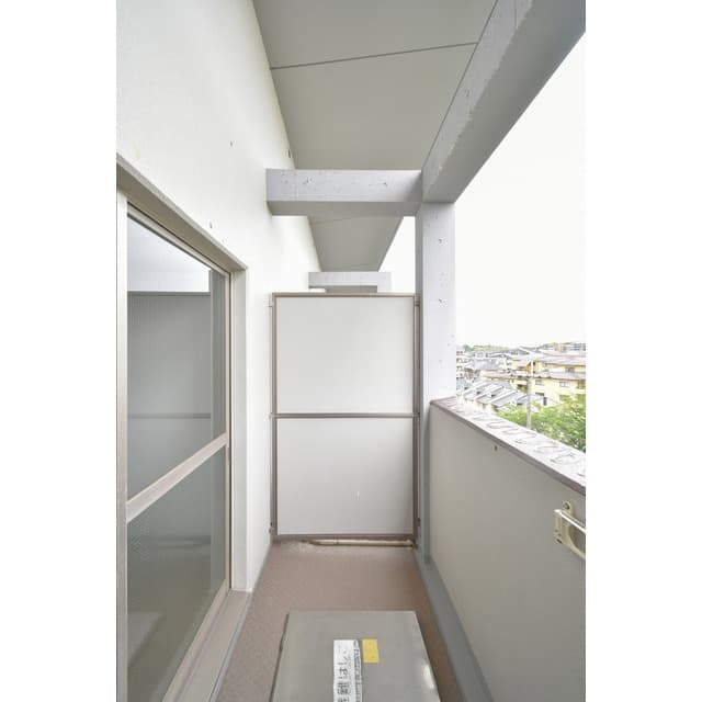 Room image 14
