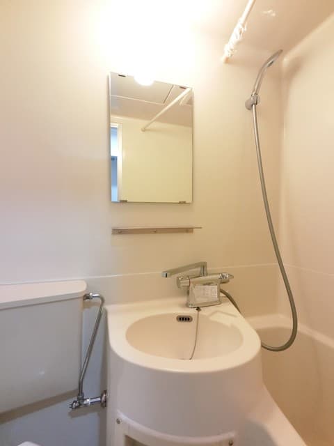 Room image 15