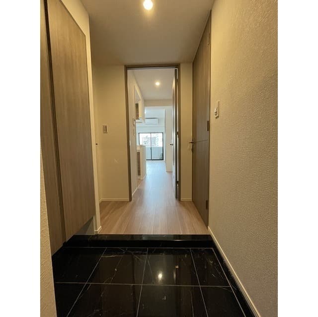 Room image 14