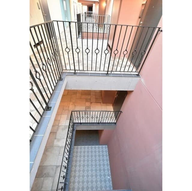 Room image 15