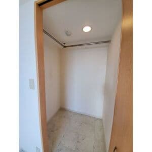 Room image 14