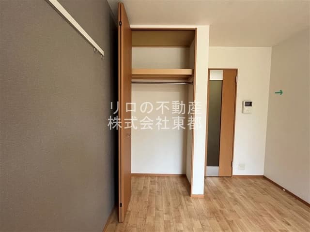 Room image 11