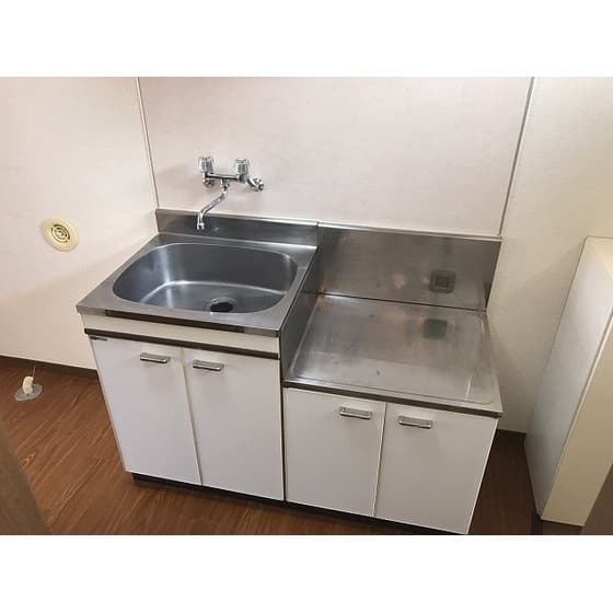 Room image 8