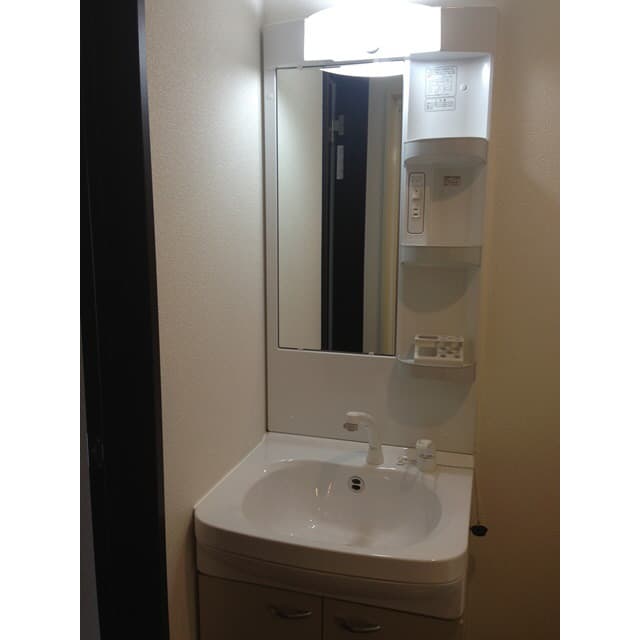 Room image 11