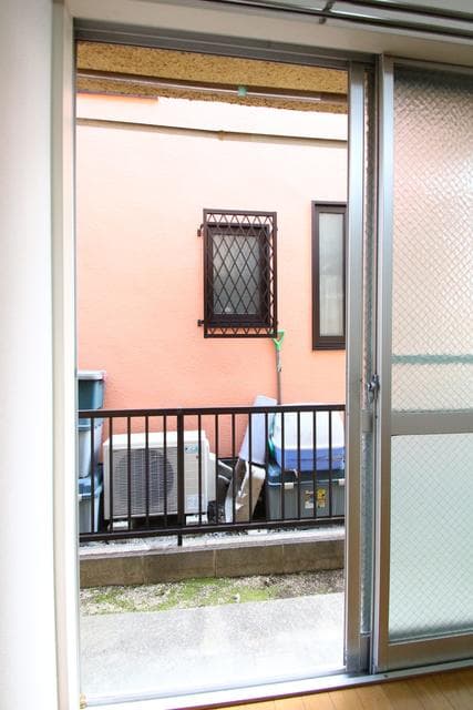 Room image 11