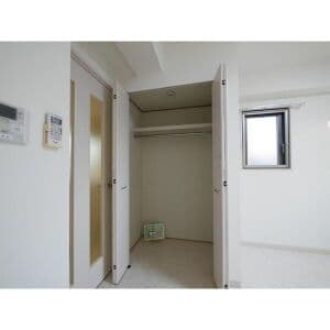 Room image 14