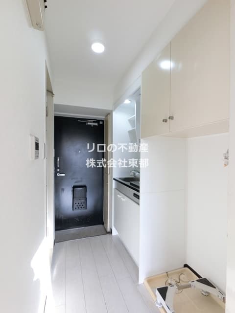 Room image 8