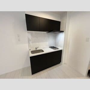 Room image 10