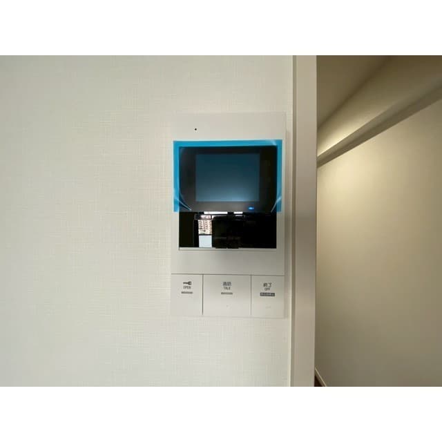 Room image 15
