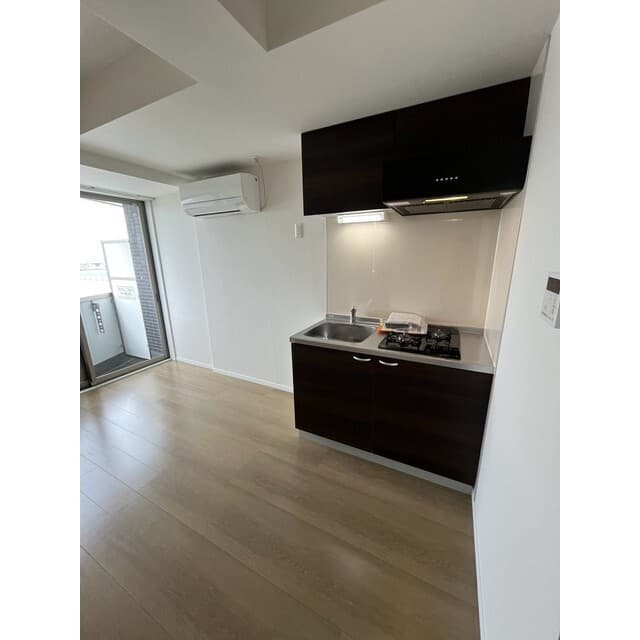 Room image 13
