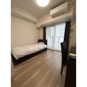 Room image 11