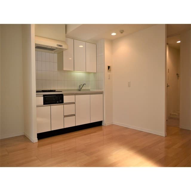 Room image 14