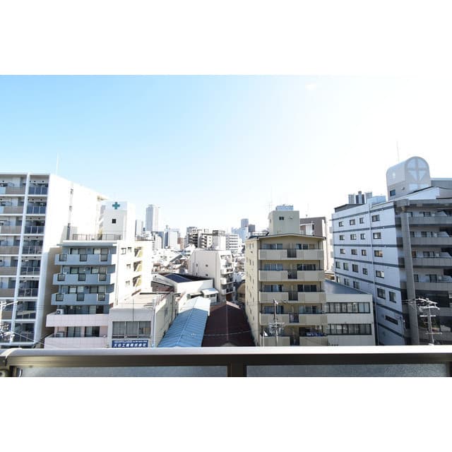 Room image 15