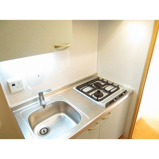 Room image 8