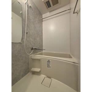 Room image 15