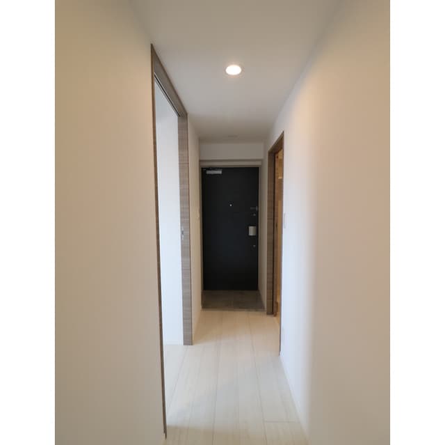 Room image 15