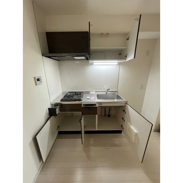 Room image 16
