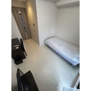 Room image 11