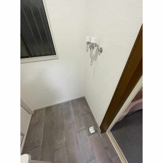 Room image 13
