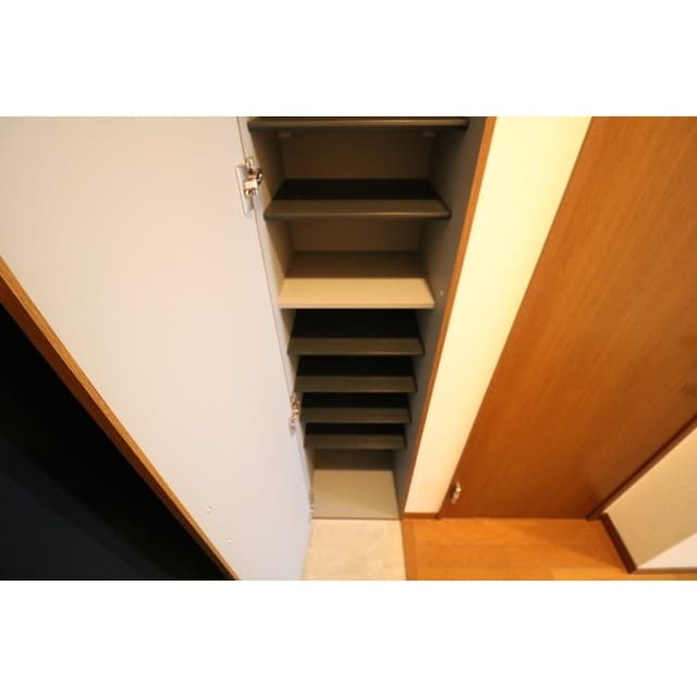 Room image 15