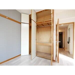 Room image 8