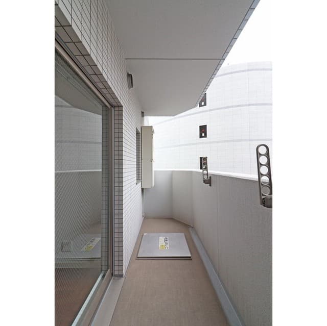 Room image 11