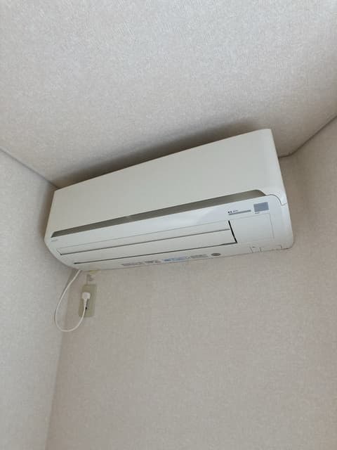 Room image 16