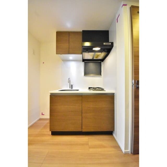 Room image 12