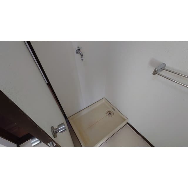 Room image 13