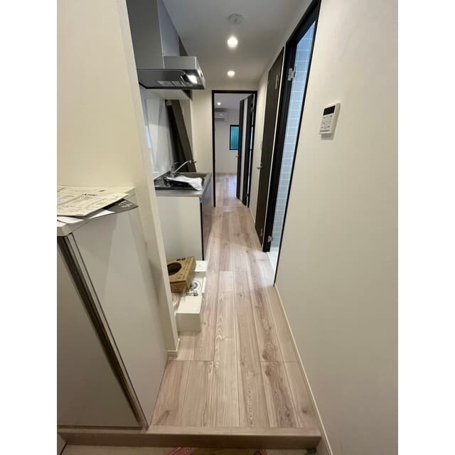Room image 8