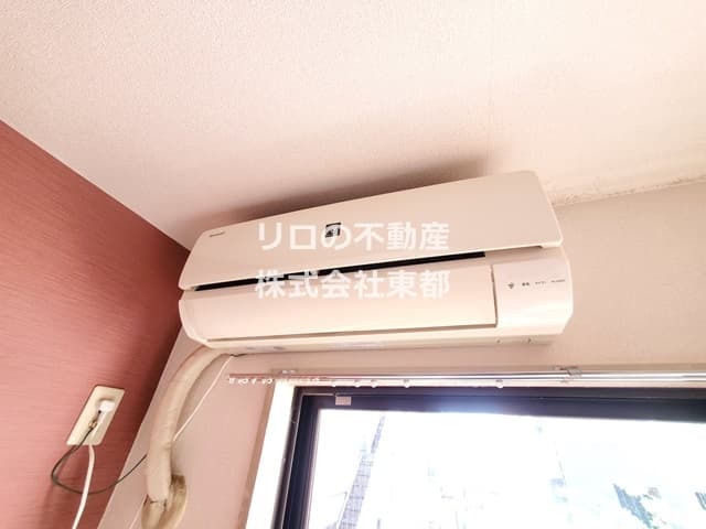 Room image 12