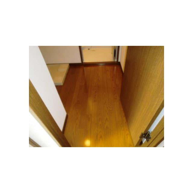 Room image 13