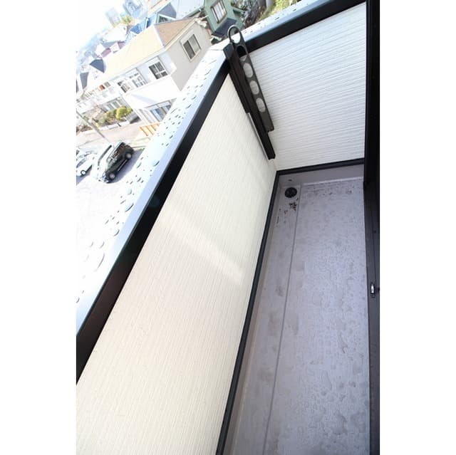 Room image 12