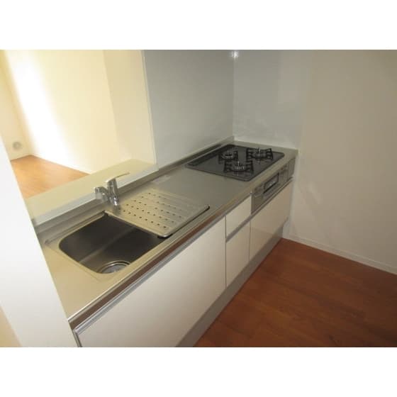 Room image 9