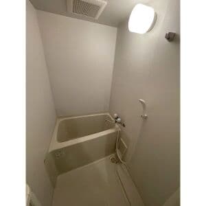 Room image 13