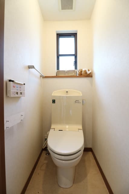 Room image 12
