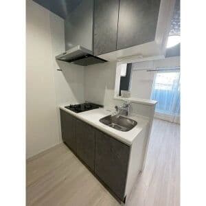 Room image 8