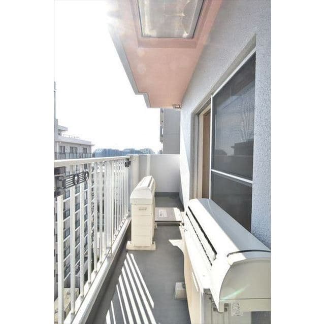 Room image 14