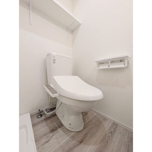Room image 11
