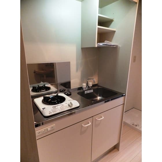 Room image 8