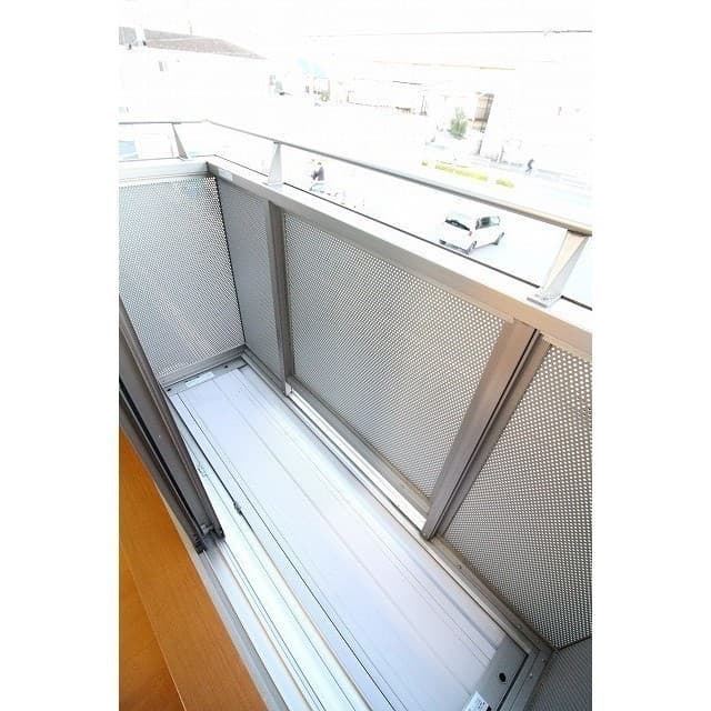 Room image 12