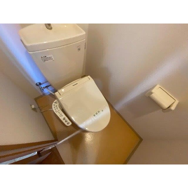 Room image 11