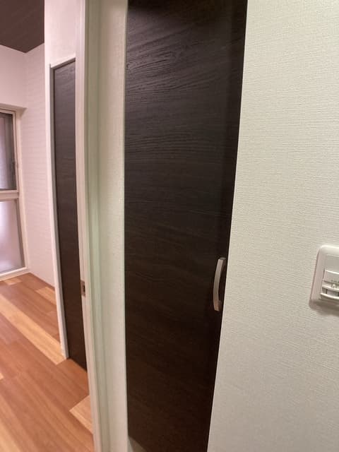 Room image 16