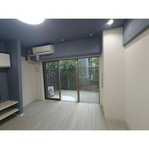 Room image 8