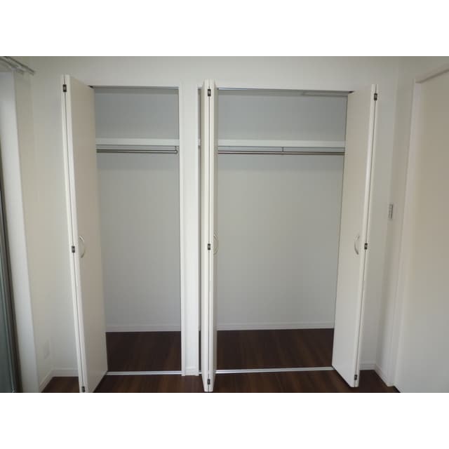 Room image 14