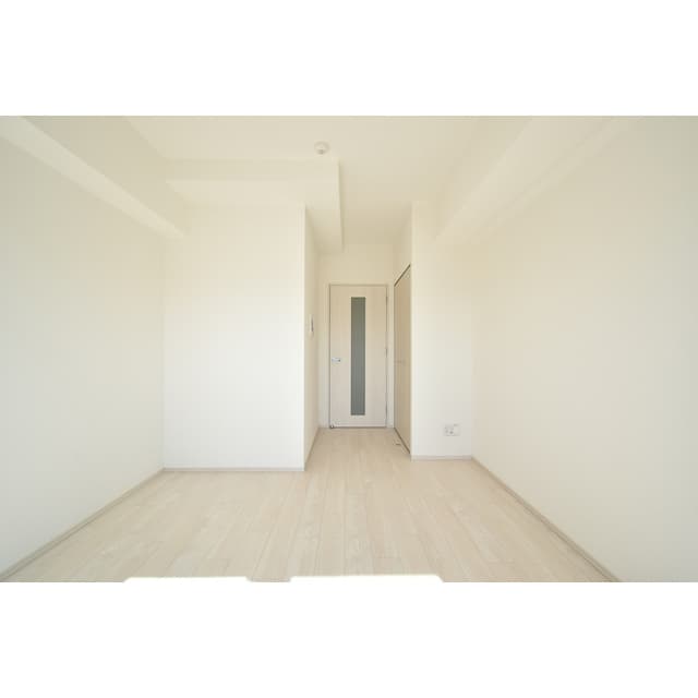 Room image 15